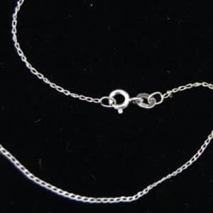 18" sterling cable chain close-up