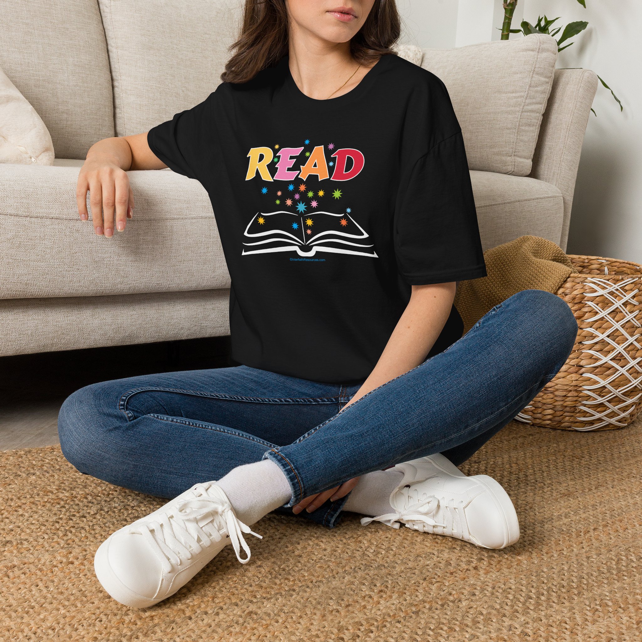 "READ" T-Shirt a Great Gift for Teachers and Librarians - Image 6