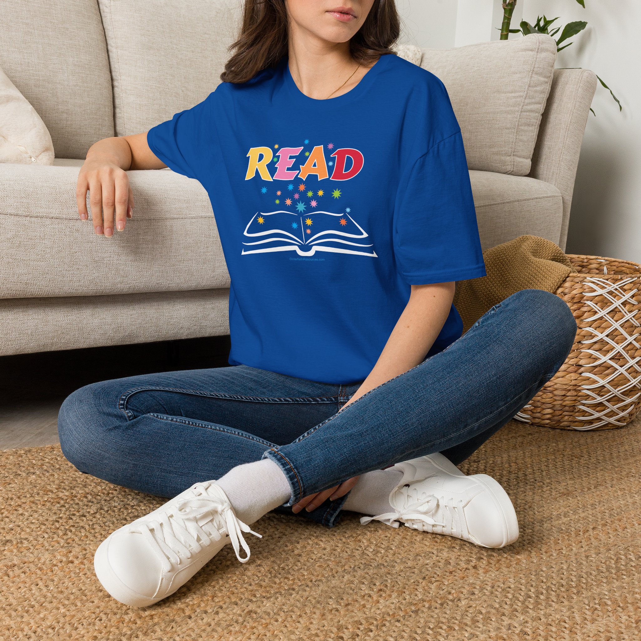"READ" T-Shirt a Great Gift for Teachers and Librarians - Image 10