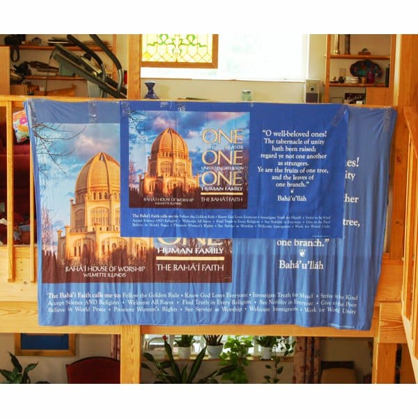 Comparison of 5x8 vs 3x5 House of Worship Display Backdrops